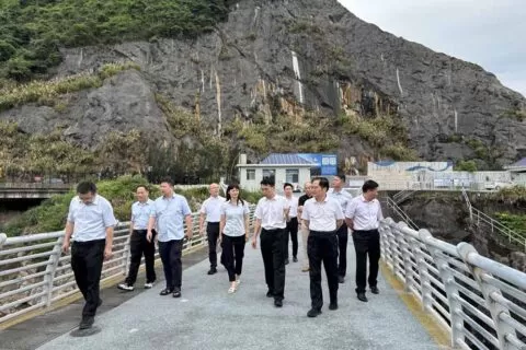 萍乡仲裁委主任王学良赴山口岩水库进行饮用水源地涉法问题调研