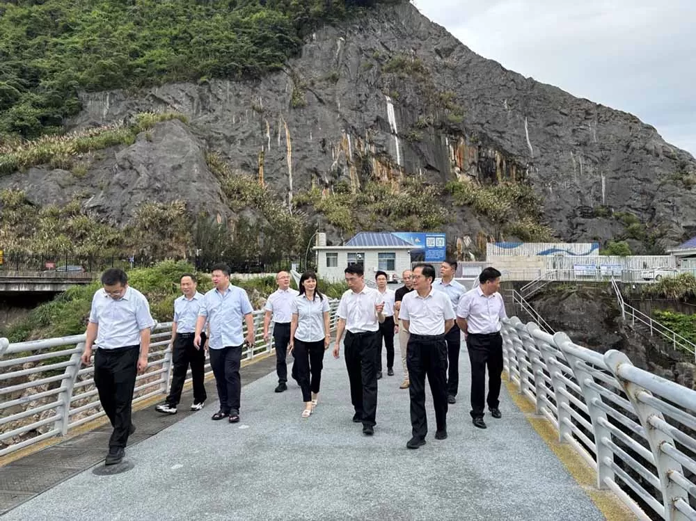 萍乡仲裁委主任王学良赴山口岩水库进行饮用水源地涉法问题调研